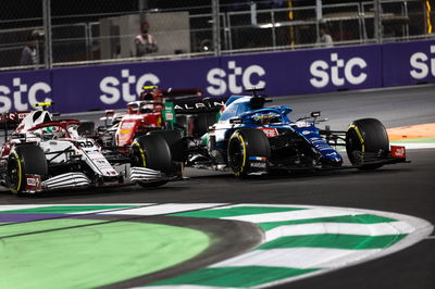 (L to R): Antonio Giovinazzi (ITA) Alfa Romeo Racing C41 and Fernando Alonso (ESP) Alpine F1 Team A521 battle for position.