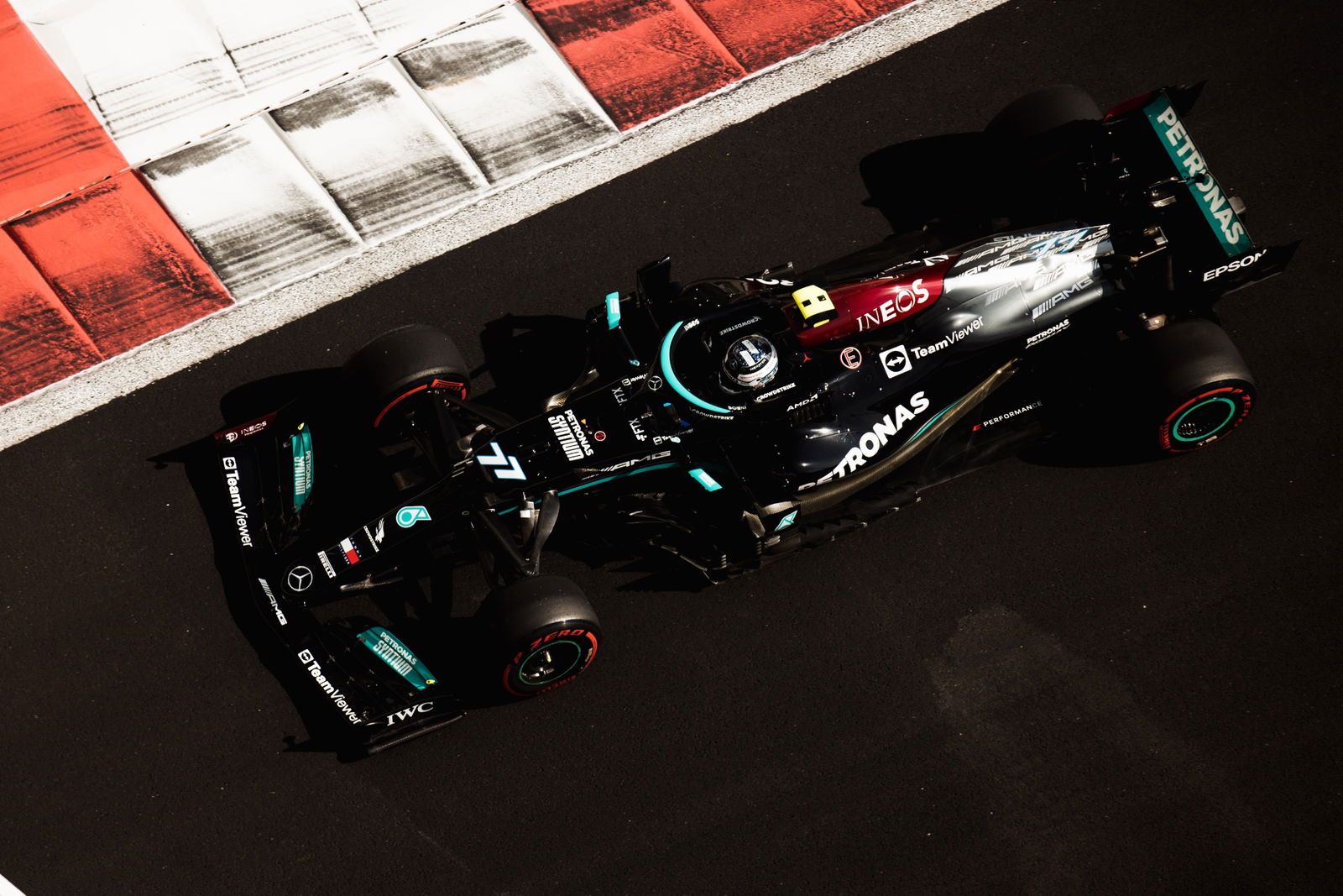 Valtteri Bottas (FIN) Mercedes AMG F1 W12.