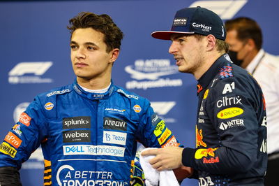 Lando Norris (GBR), McLaren F1 Team and Max Verstappen (NLD), Red Bull Racing 