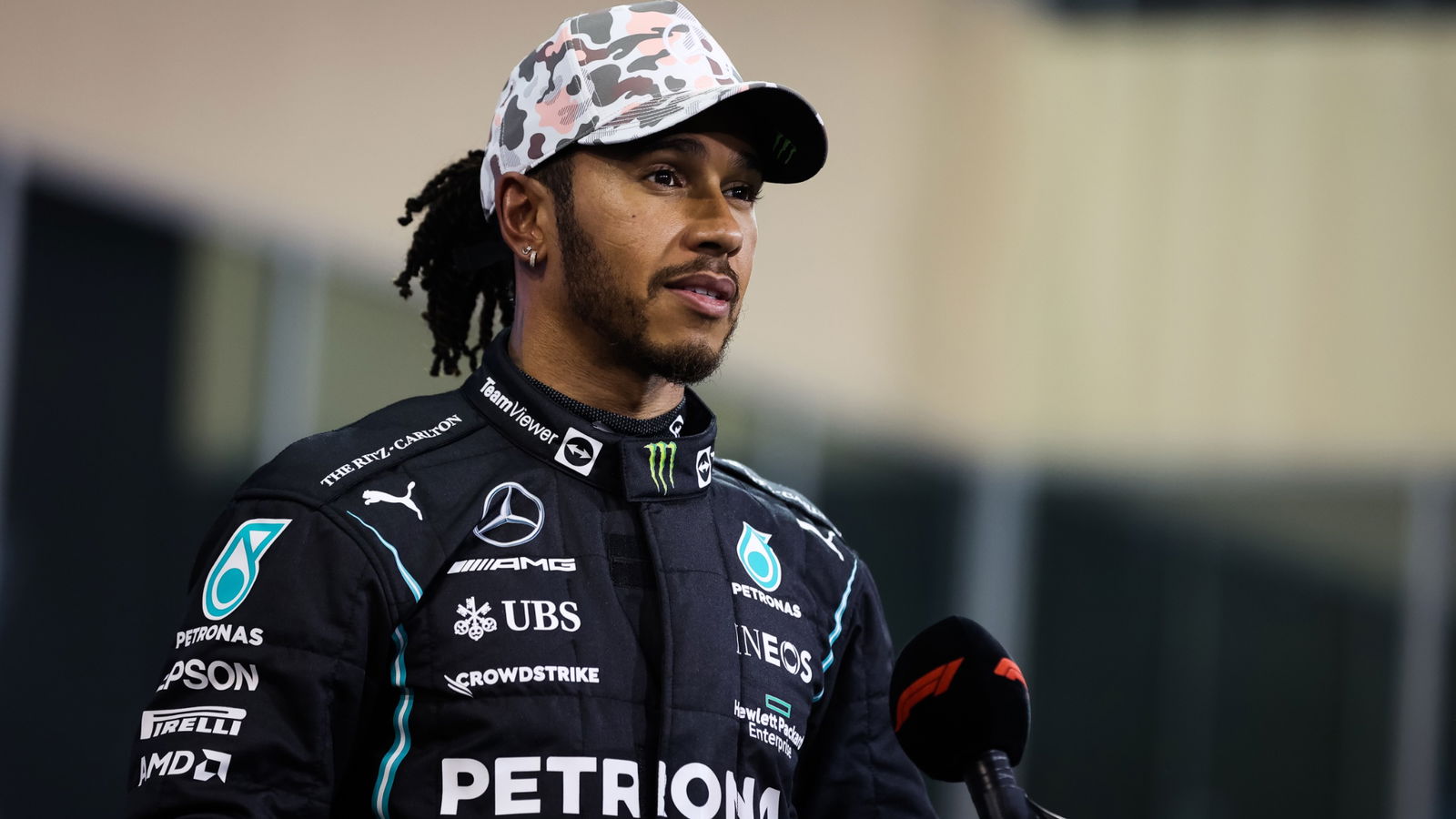 Lewis Hamilton (GBR) Mercedes AMG F1 in qualifying parc ferme.