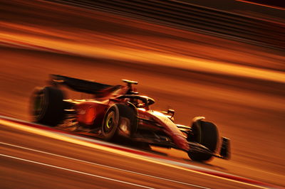 Carlos Sainz Jr (ESP) Ferrari F1-75.