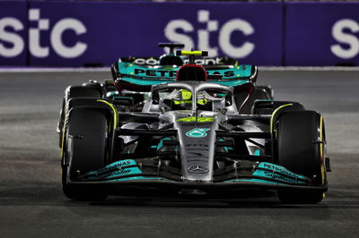 Lewis Hamilton (GBR) Mercedes AMG F1 W13.