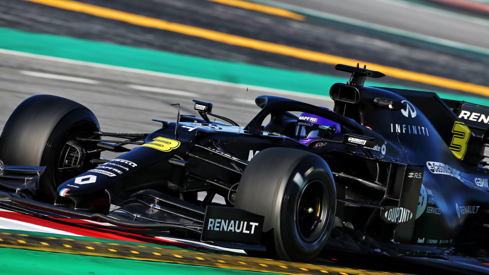 Ricciardo sends Renault top as F1 testing pace ramps up