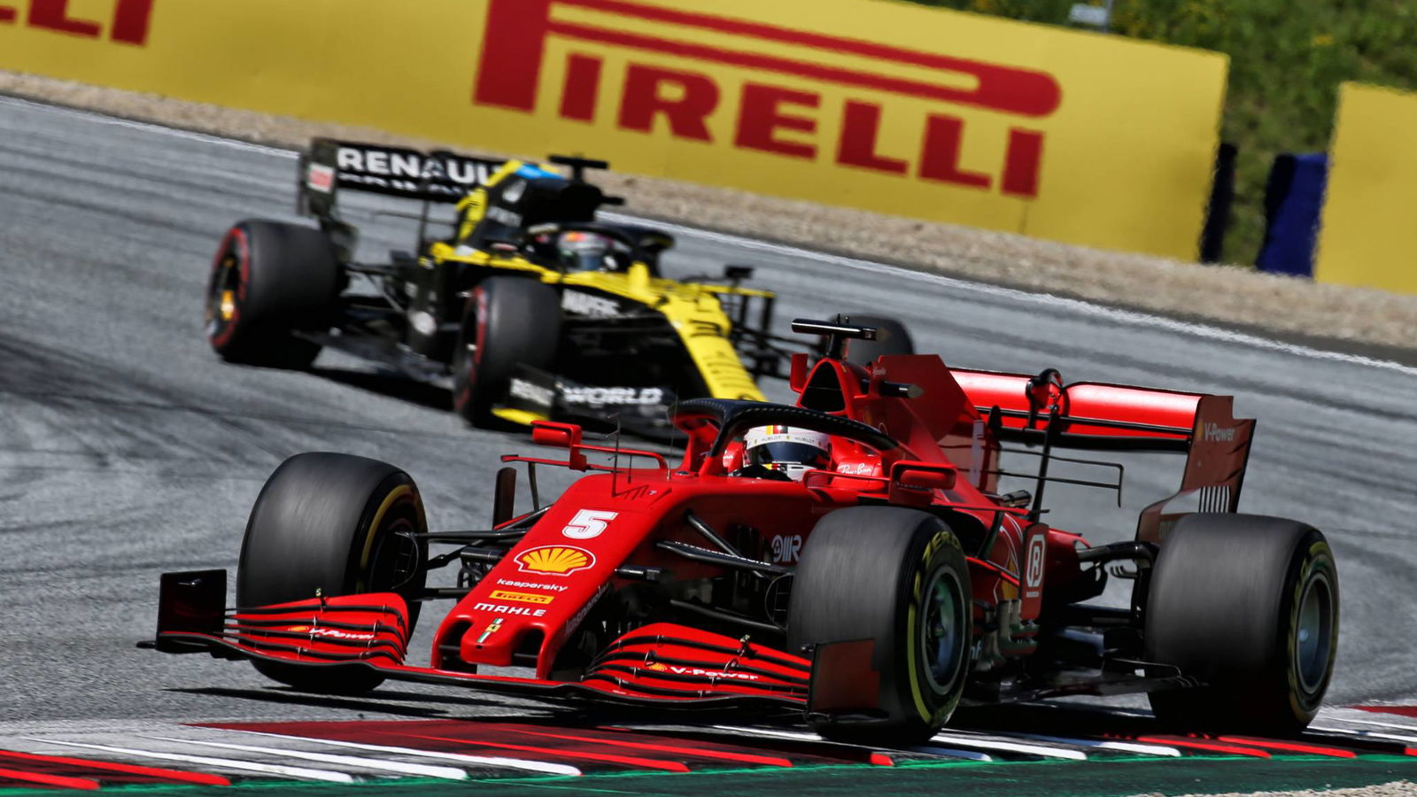 Vettel held Renault F1 talks, flirts with Red Bull and Aston Martin