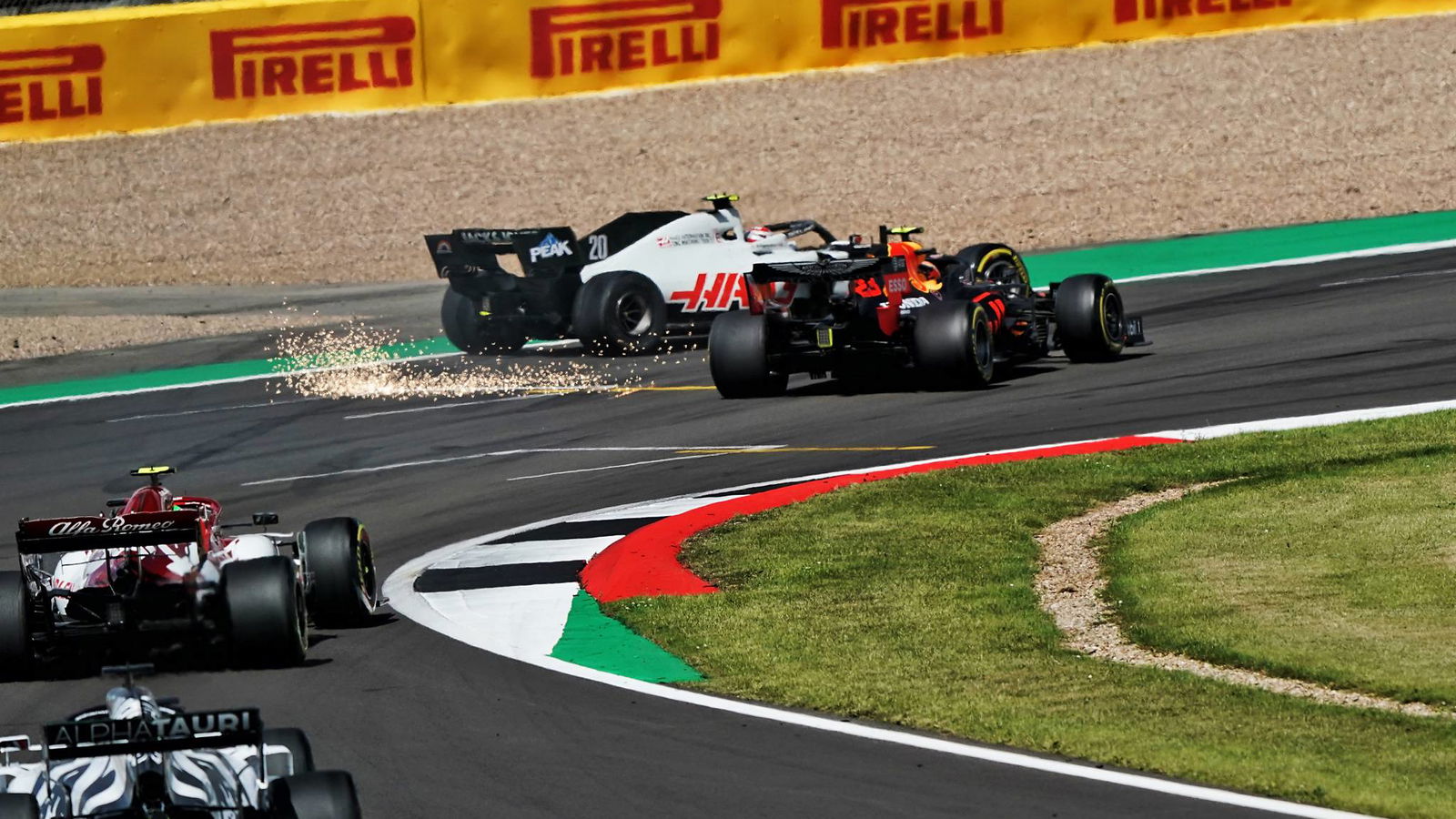 Pengurus F1 GP Inggris menghukum Albon karena tindakan 