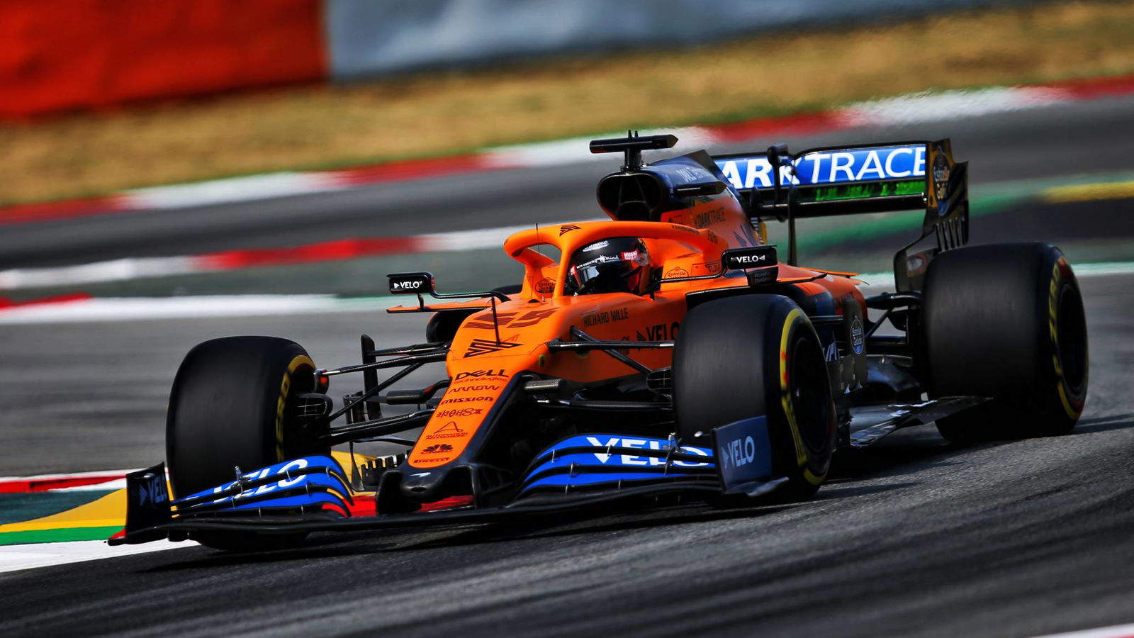 McLaren 'kehabisan hal untuk dicoba' untuk memperbaiki masalah pendinginan F1 - Sainz