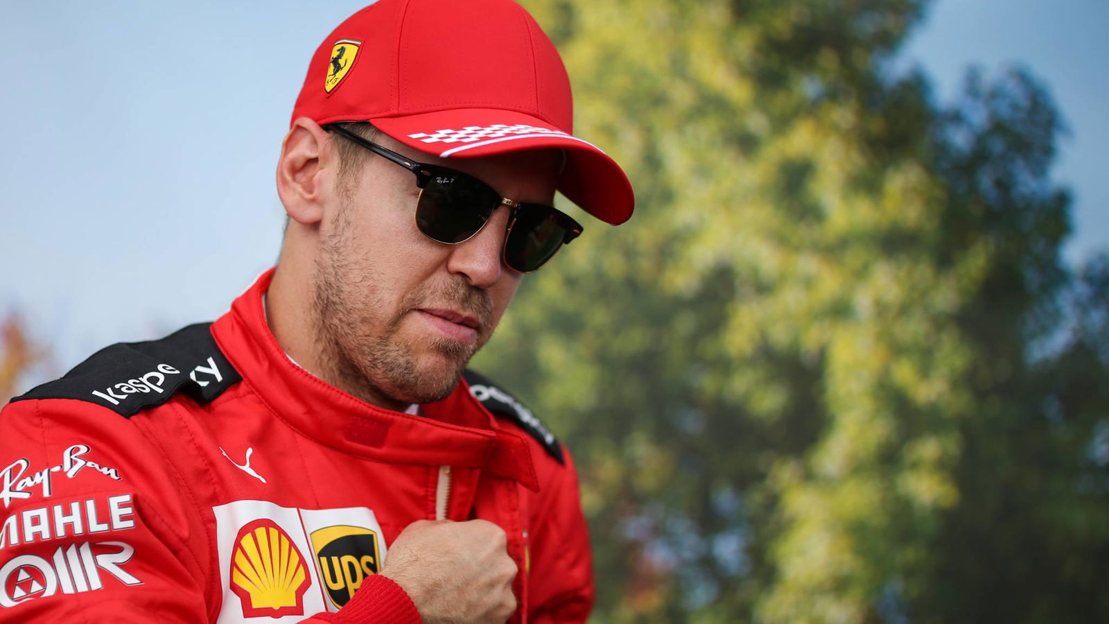 Vettel certain F1 will “pull the handbrake” if coronavirus worsens