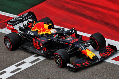 Max Verstappen (NLD) Red Bull Racing RB16.