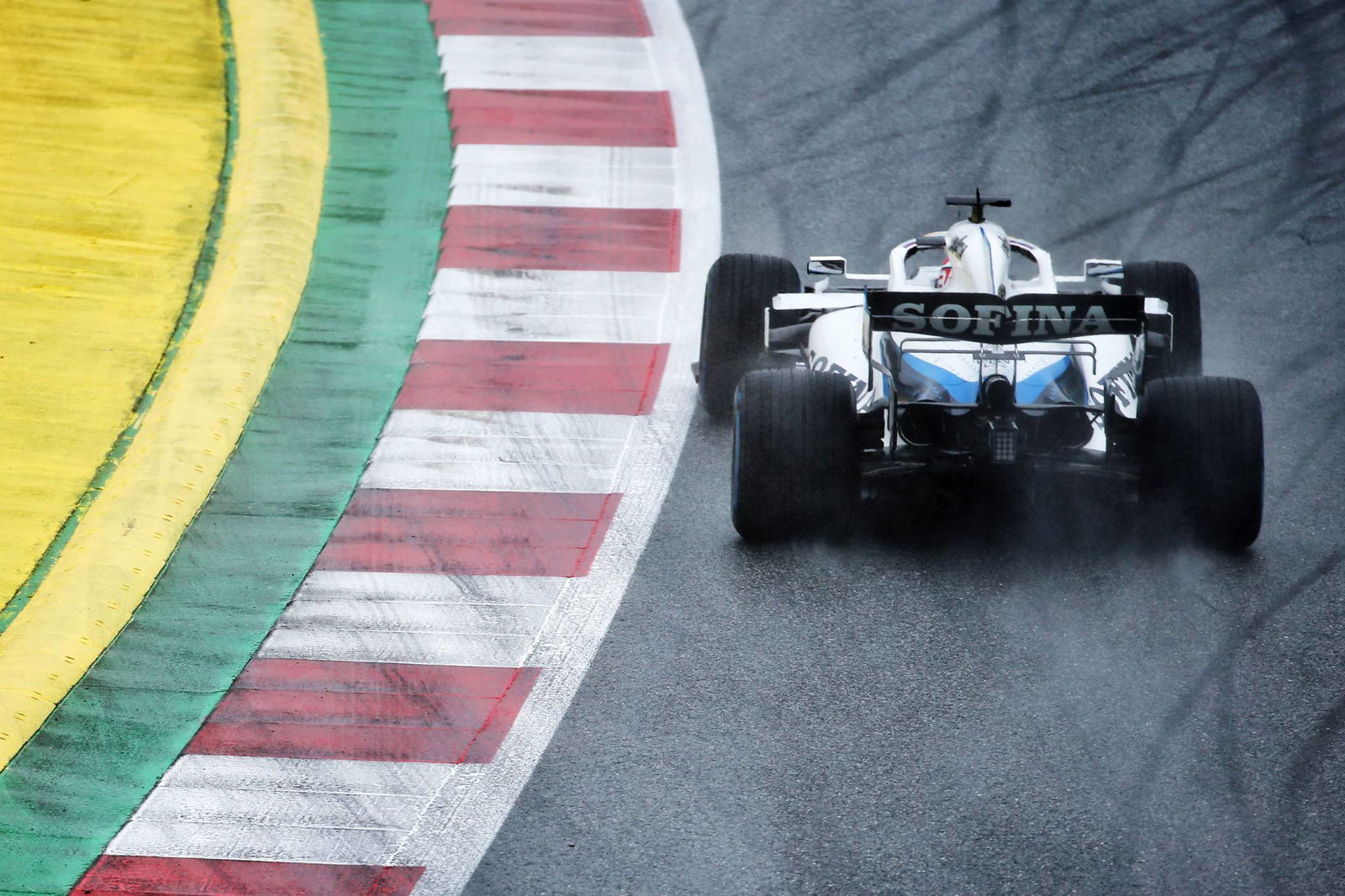 How ‘out of this world’ Hamilton proved he’s F1’s best in the wet
