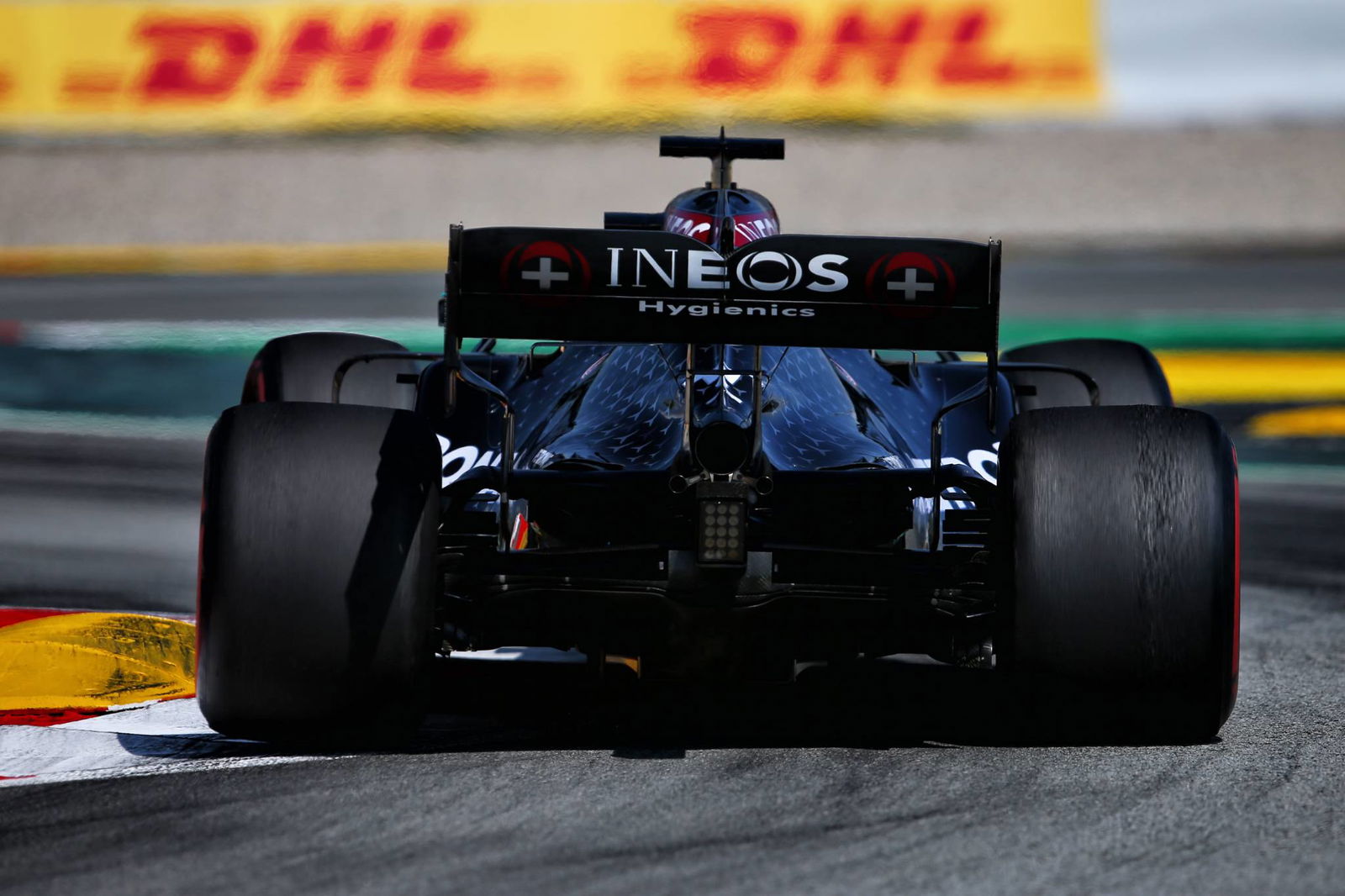 Hamilton mengharapkan 'sesuatu yang sangat positif' untuk Vettel di F1 2021