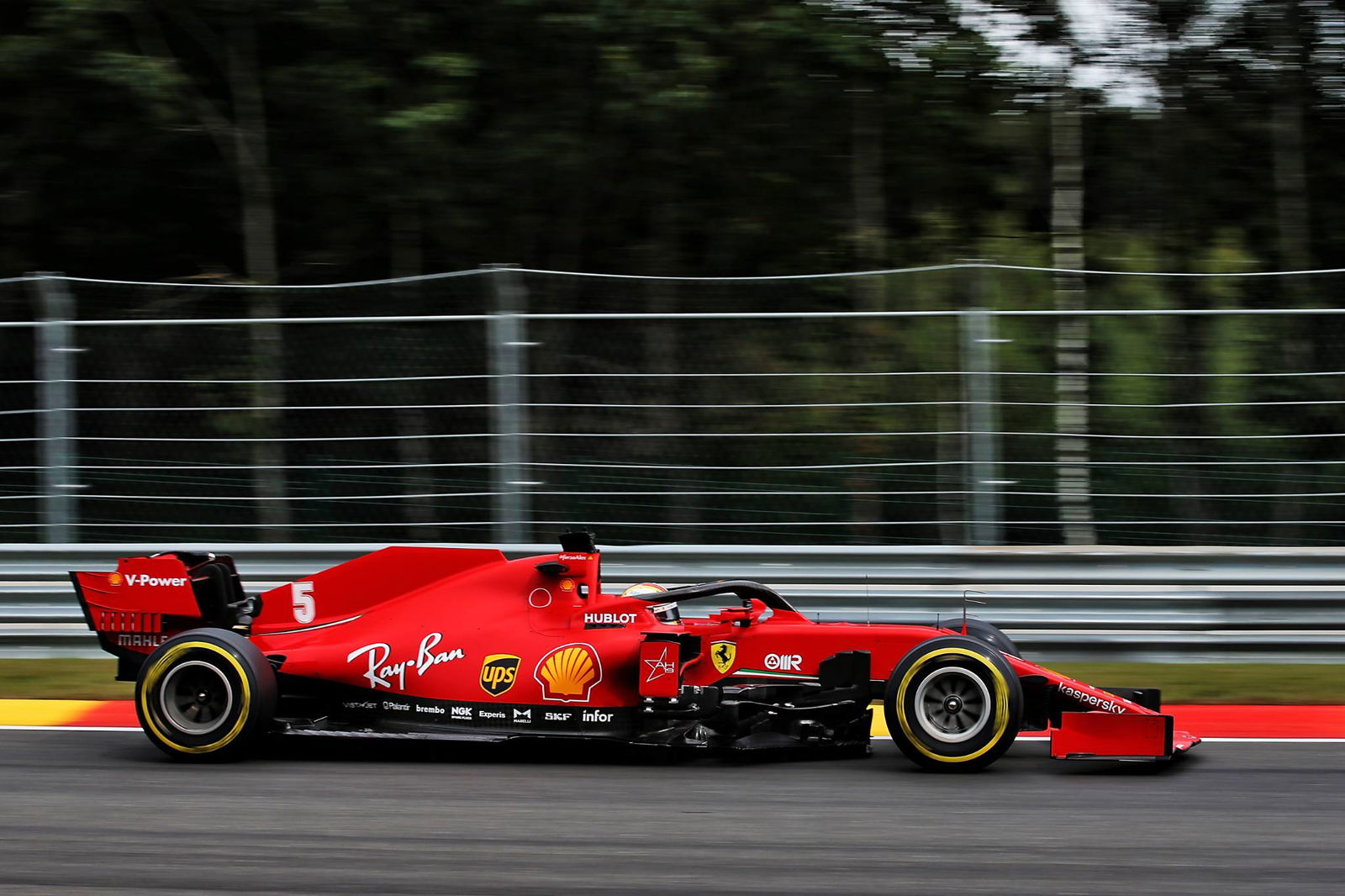 Ferrari slowest as Hamilton leads F1 Belgian GP FP3