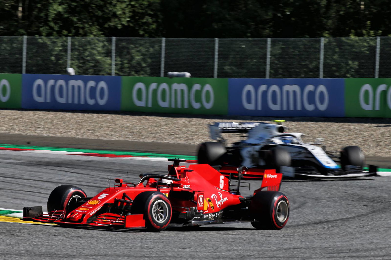 Bottas 'menghindari peluru' dan pembatasan untuk memberikan awal yang sempurna untuk F1 2020