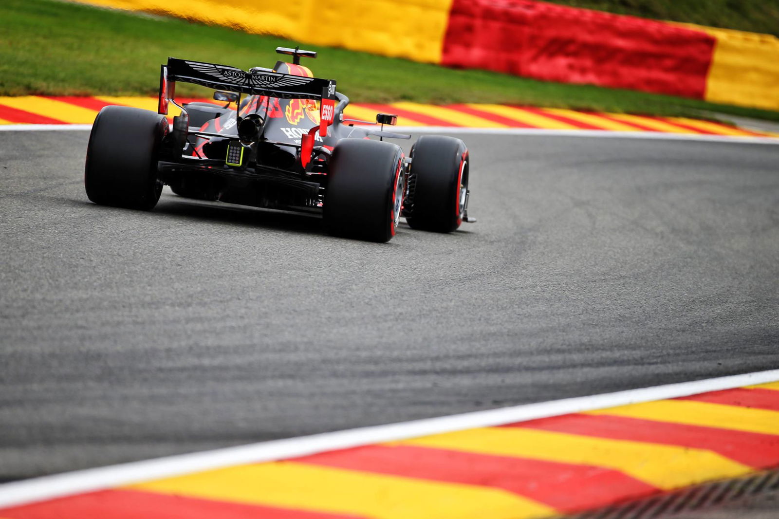Ferrari paling lambat saat Hamilton memimpin F1 GP Belgia FP3