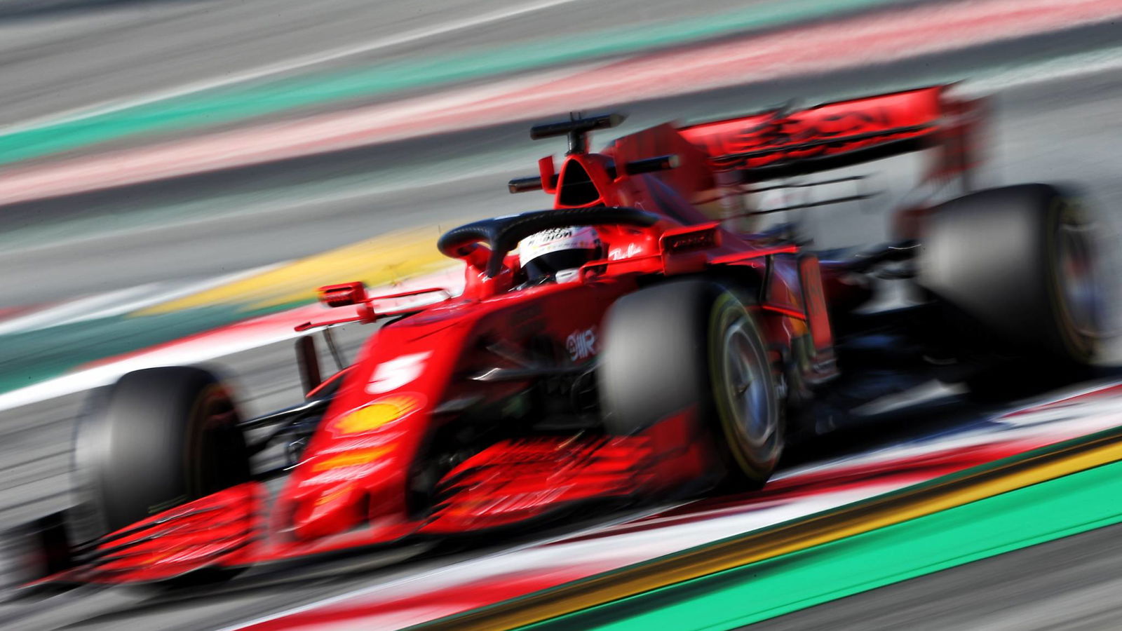 Ferrari membantah pernyataan Mercedes bahwa mereka menyembunyikan kecepatan sebenarnya