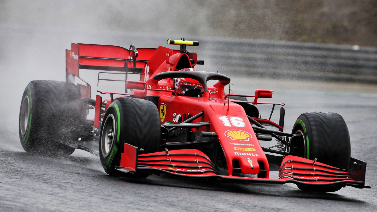 Leclerc: Performa Ferrari 