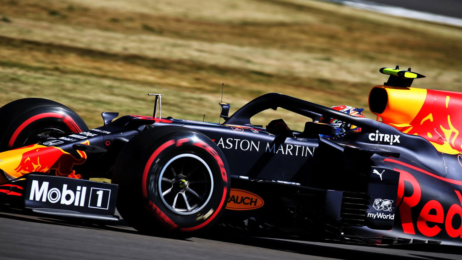 Albon eyes strong race after “tricky” F1 Silverstone qualifying