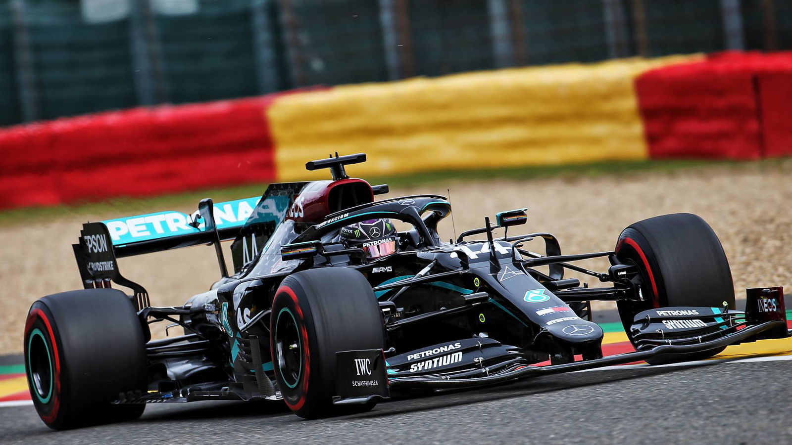 Red Bull 'sedikit lebih cepat' di F1 GP Belgia - Hamilton