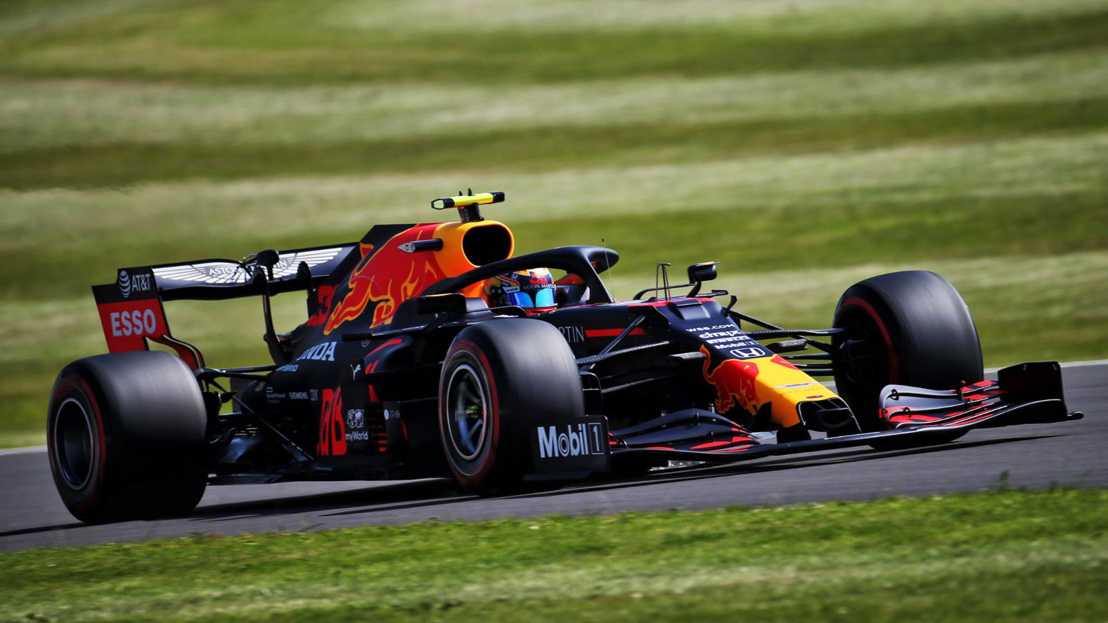 Albon happy with F1 car balance despite FP2 British GP crash 