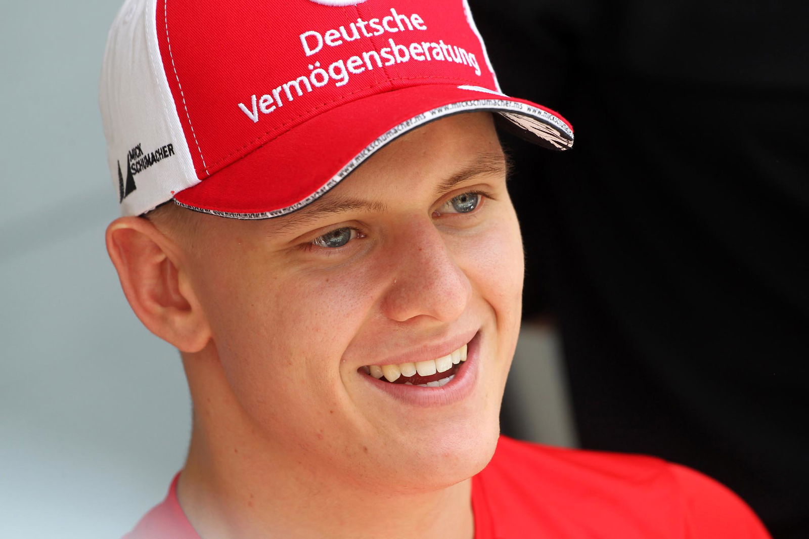 How to follow the Formula 1 Bahrain test