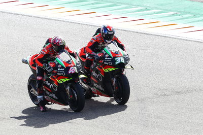 Aleix Espargaro Bradley Smith , Teruel MotoGP. 23 October 2020