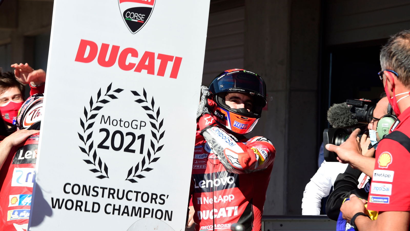 Jack Miller, Francesco Bagnaia, Algarve MotoGP race, 7 November 2021