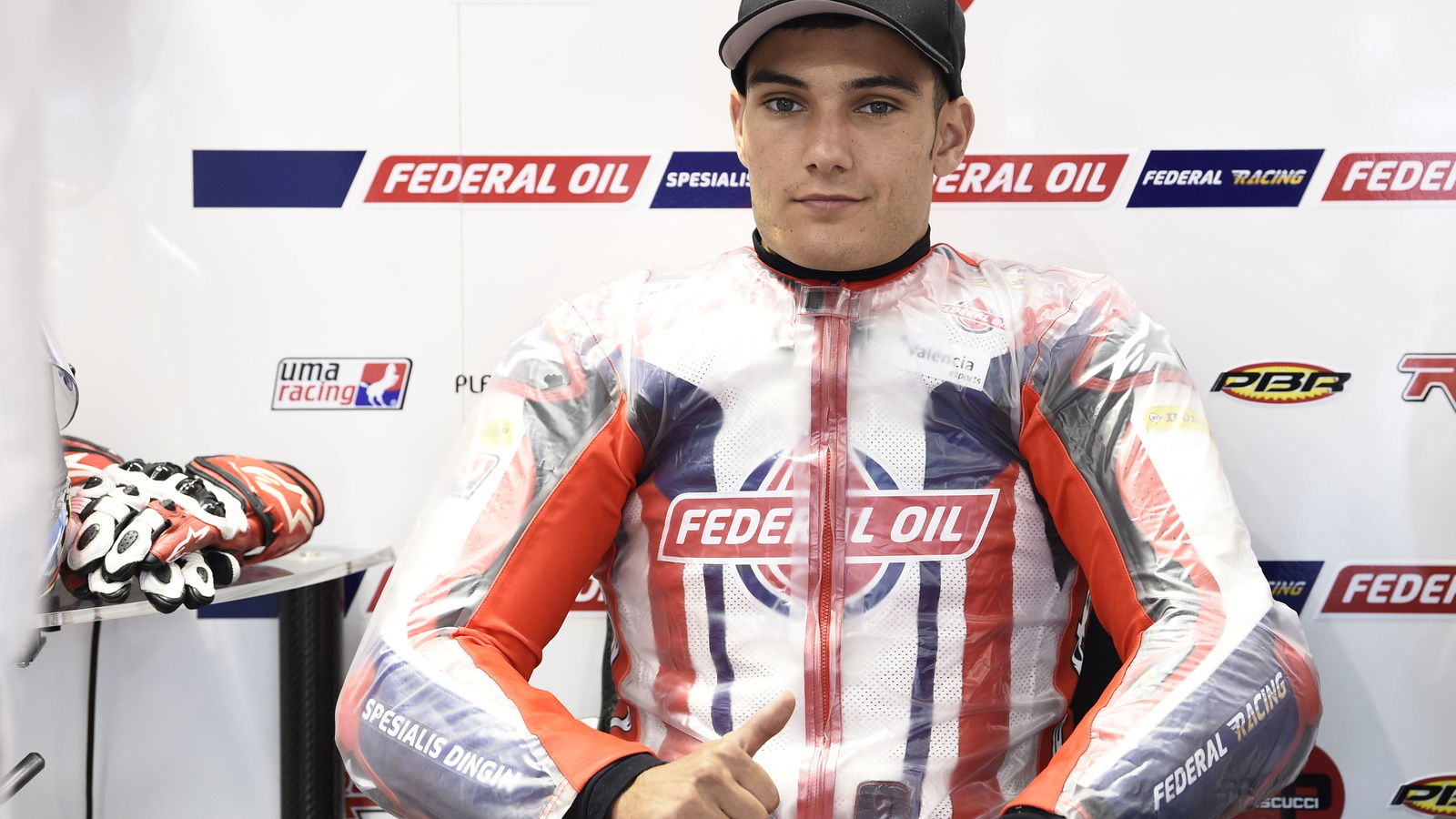 Moto2: Navarro stays with Federal Oil Gresini Racing