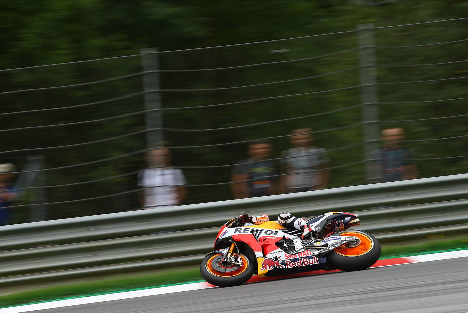 MotoGP riders discuss flag-to-flag changes