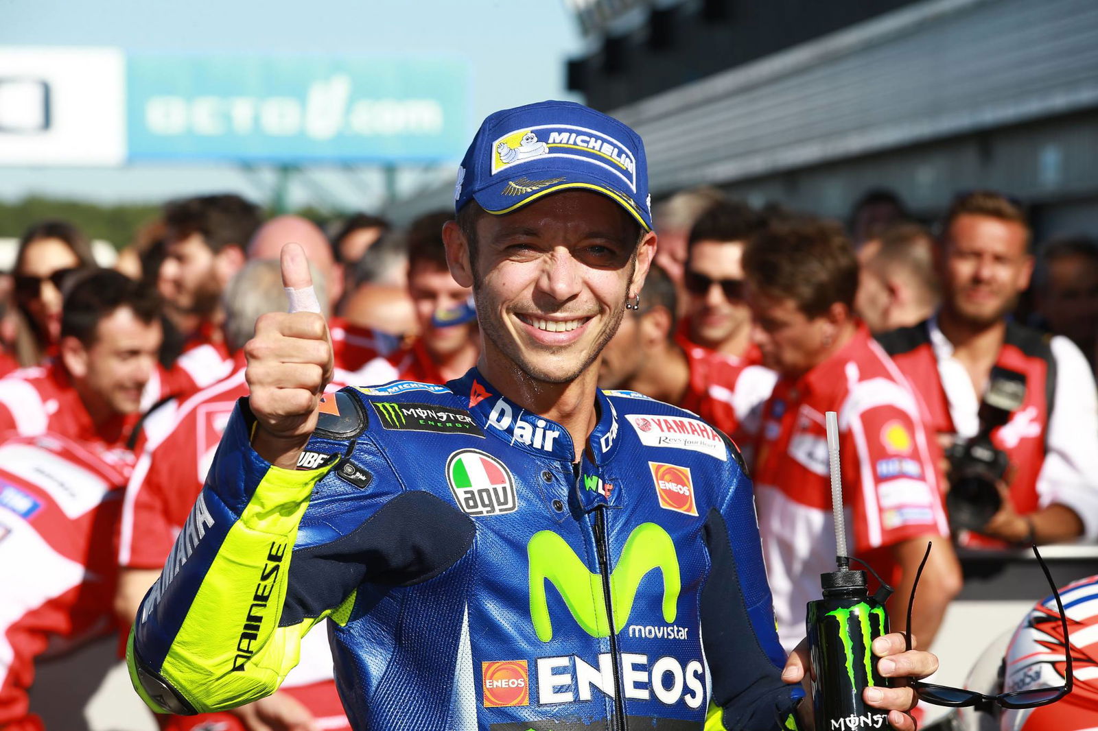 Rossi fan club condemns Misano jeers