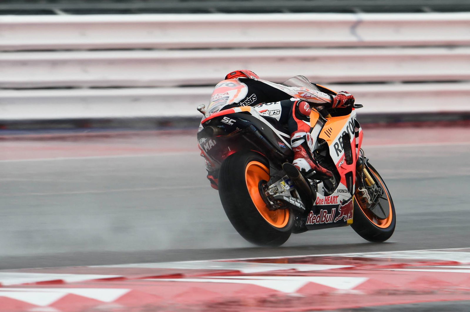 Shaina interviews… Alex Rins!