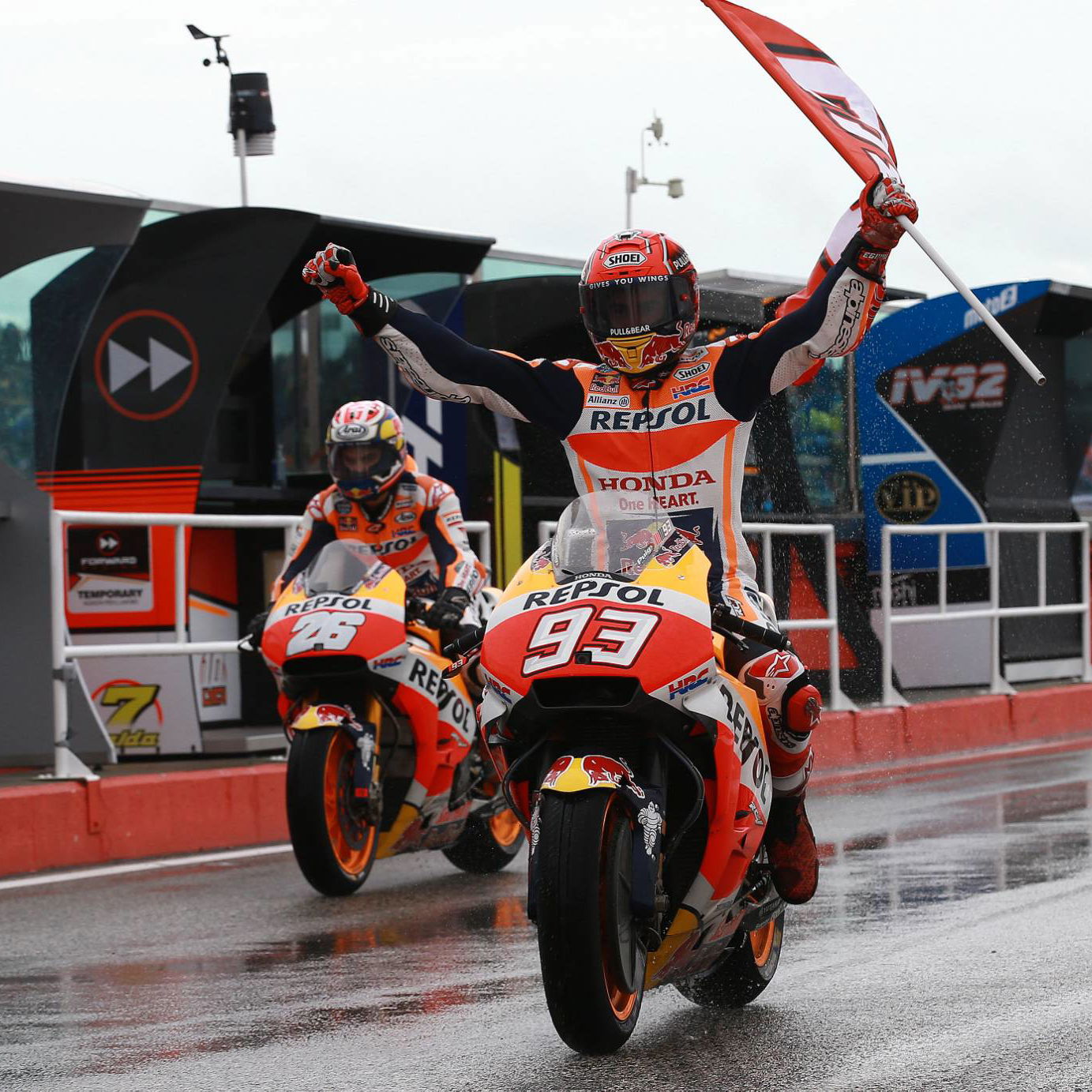 Rossi fan club condemns Misano jeers