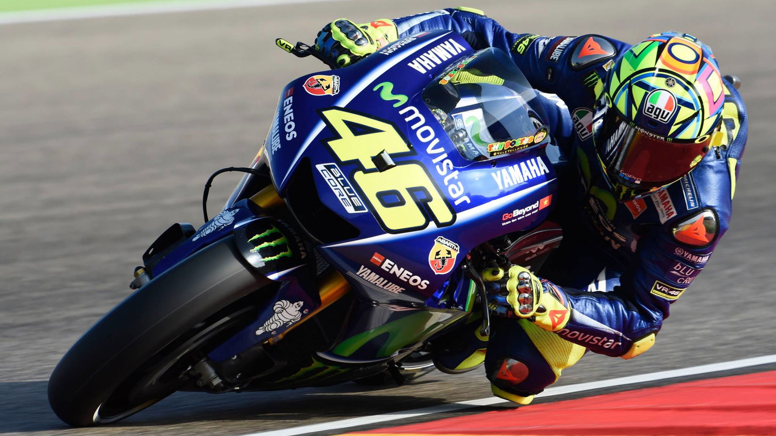 Rossi talks leg, thumb brake, helping Vinales?