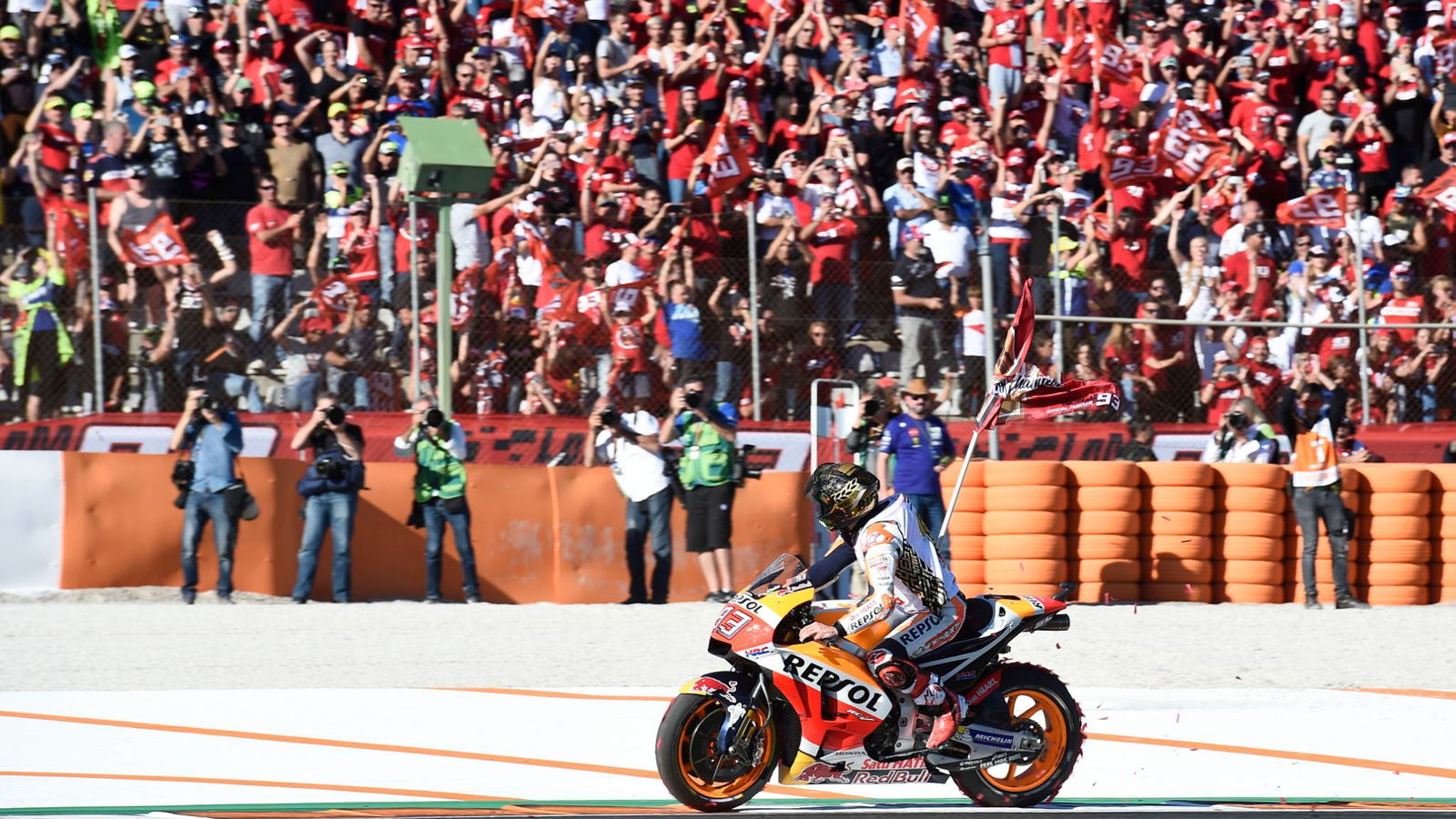 Marquez praise for 'incredible opponent' Dovi