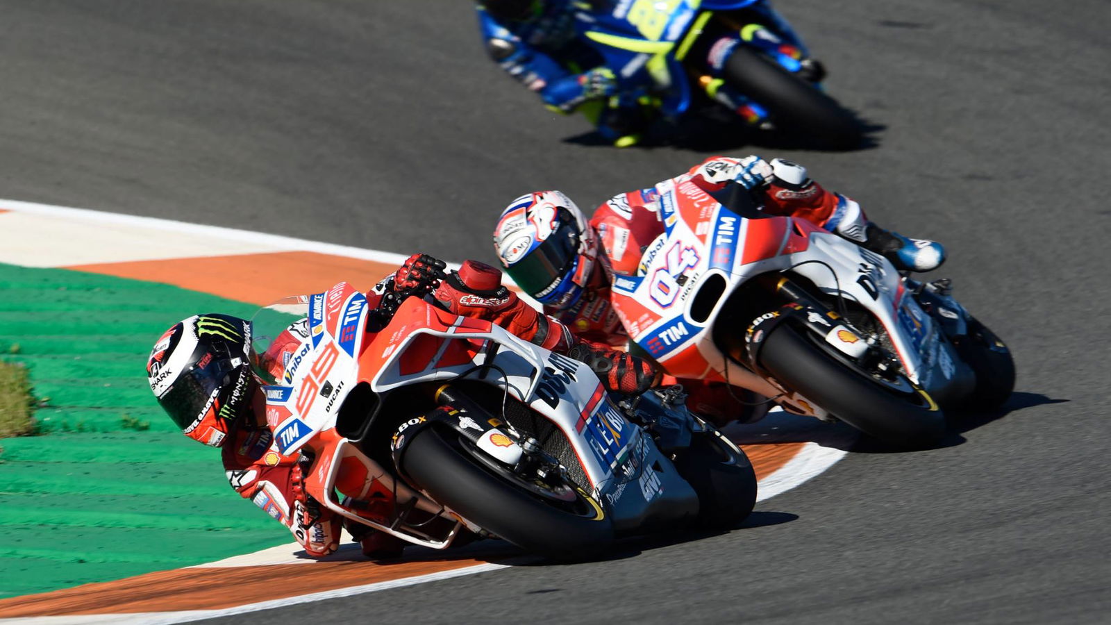 Lorenzo defends Valencia strategy 