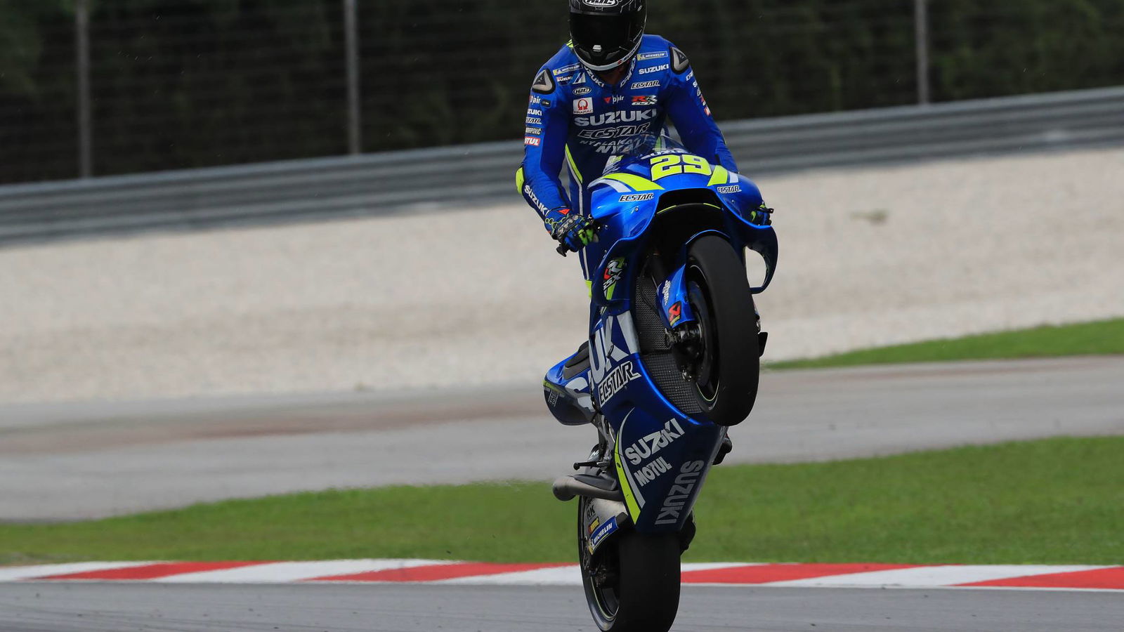 Iannone: Four or five races to see the reality