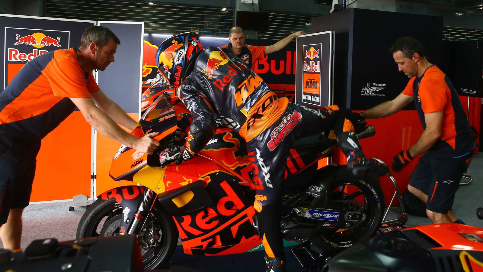 KTM: Smith finds a fix, Kallio still looking