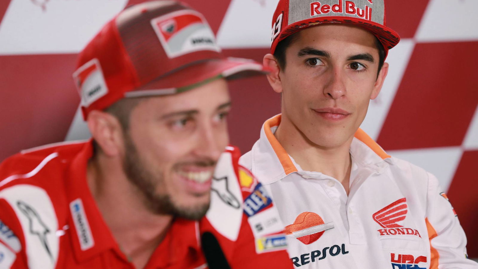Marquez tak sependapat dengan Dovi, Rossi soal 'pembekuan' ban Michelin
