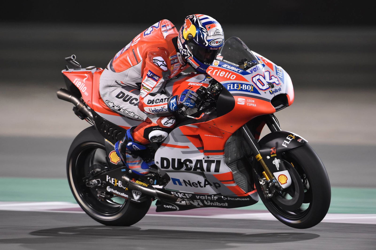 Dovizioso dikejutkan dengan sepak pojok terakhir Marquez