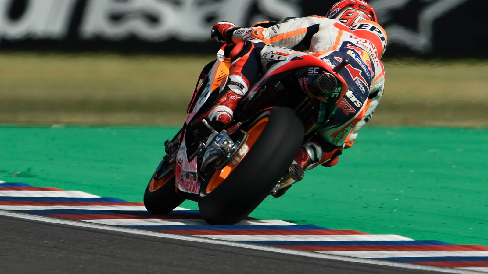 Tercepat Marquez, Dovizioso bertahan di FP2