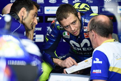 Rossi in 'crisis' after two laps