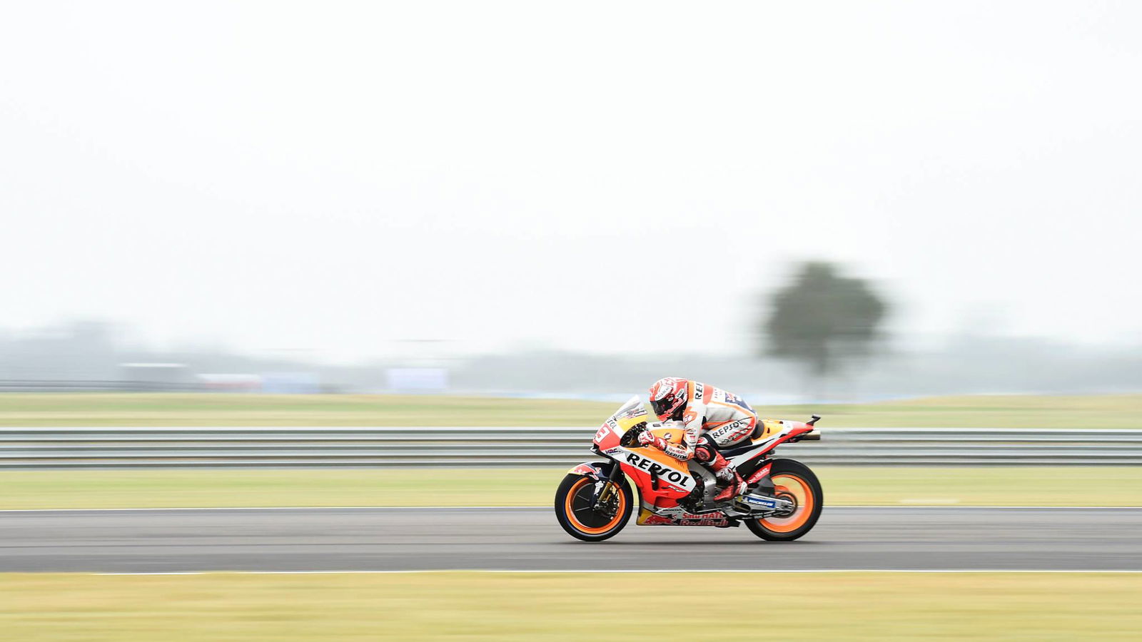 Marquez rampant in warm-up, Pedrosa second