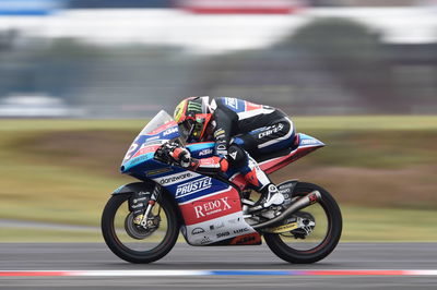 Moto3 Argentina: Kemenangan debut untuk Bezzecchi, taruhan ban untuk Martin