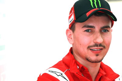 Lorenzo: Saya akan kembali ke paddock...