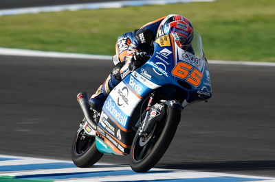 Moto3 Spanyol: Oettl luar biasa menang saat Martin, Canet bentrok