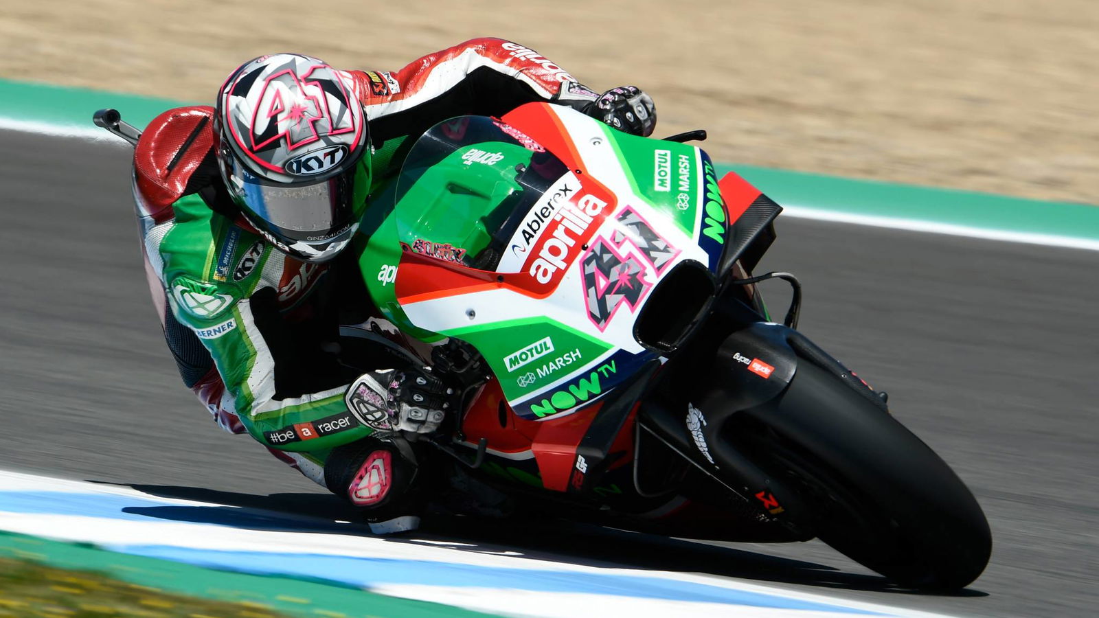 Espargaro hancur saat penderitaan Aprilia menggosok peluang podium 'mudah'