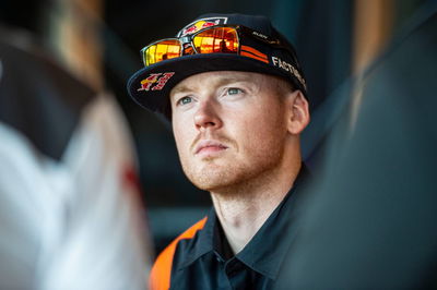 Bradley Smith memikirkan pensiun