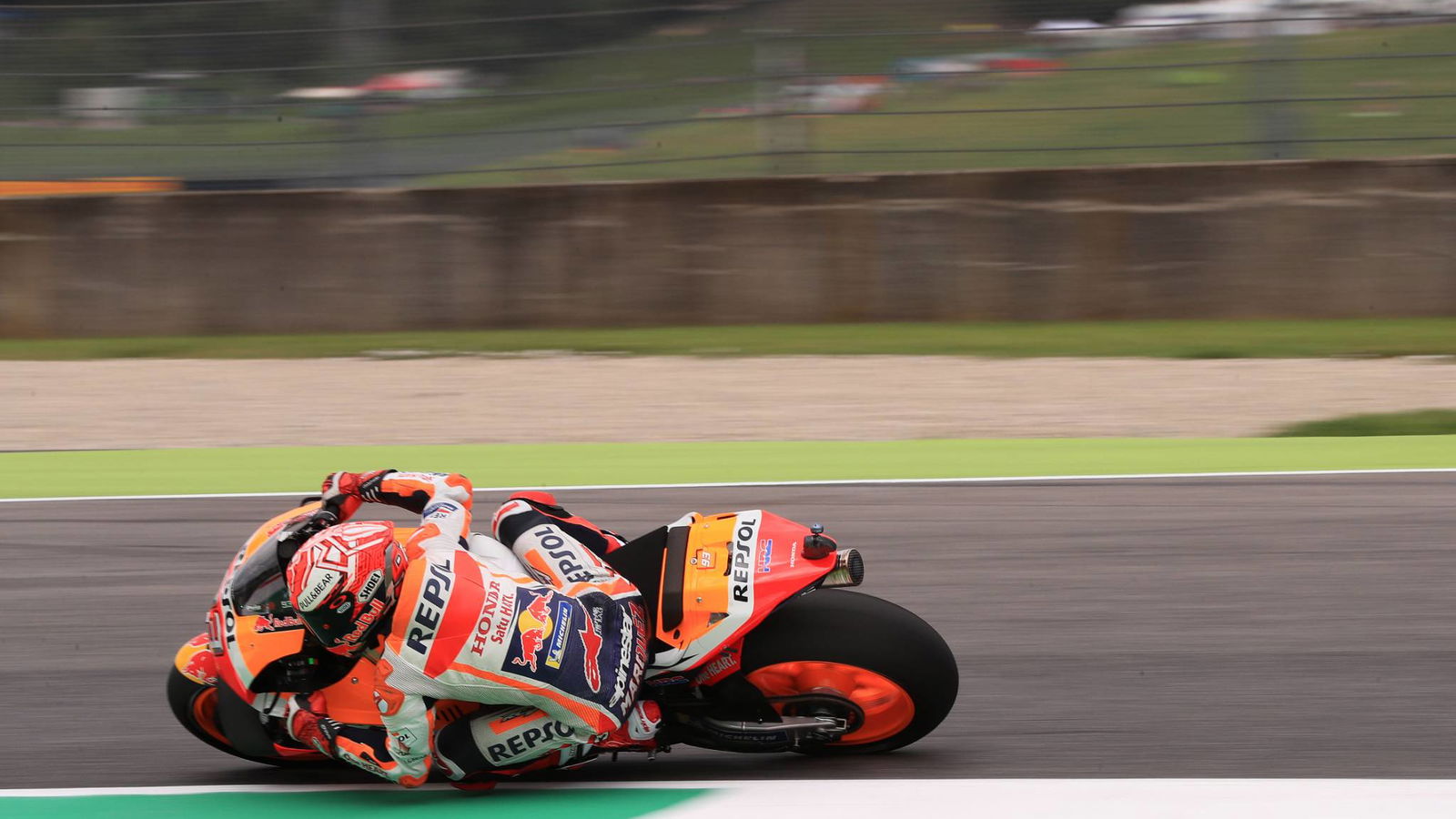 Marquez: Banyak penyelamatan, Iannone tercepat