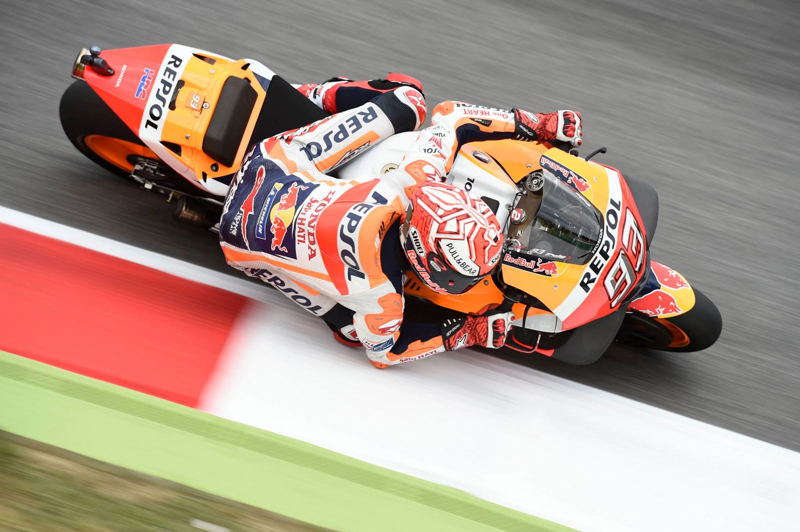 Lorenzo: Pirro 'beruntung' dengan dampak pada musim gugur yang 'menakutkan'