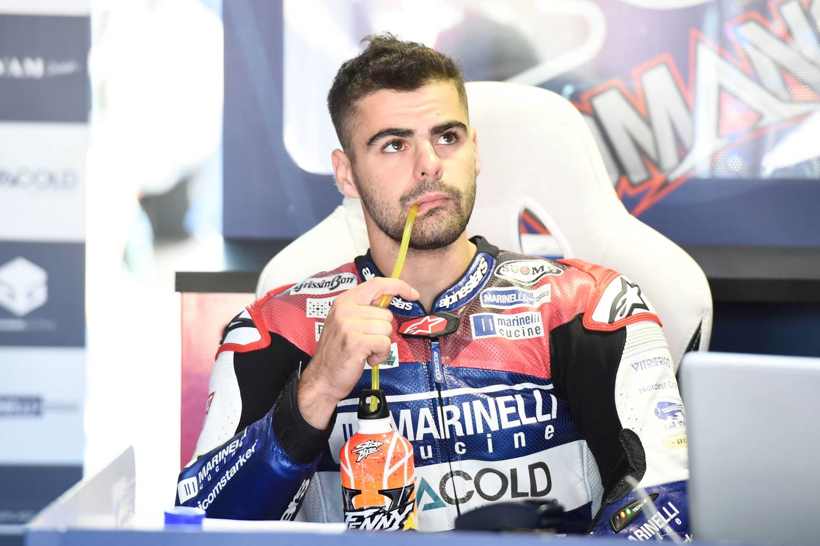 Pilihan ban, 'taktik' Marquez menumpulkan muatan Lorenzo