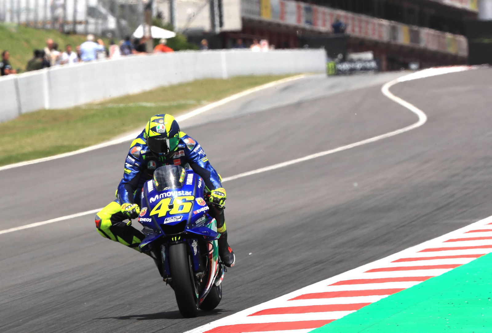 Lorenzo terbang start, mempelajari rahasia Ducati