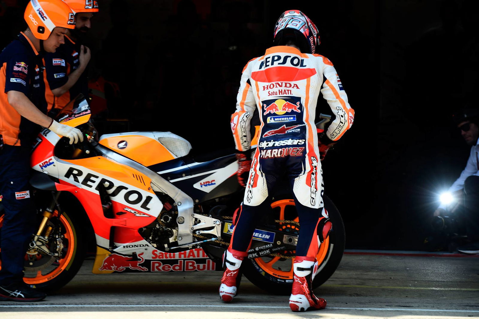 Marquez fastest from Yamahas, Lorenzo falls